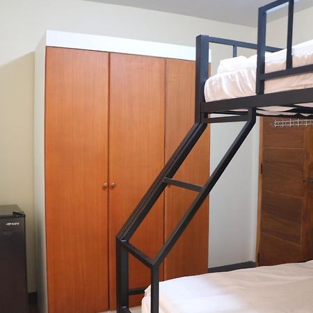 Anicia Guesthouse Rooms Paranaque City Luaran gambar