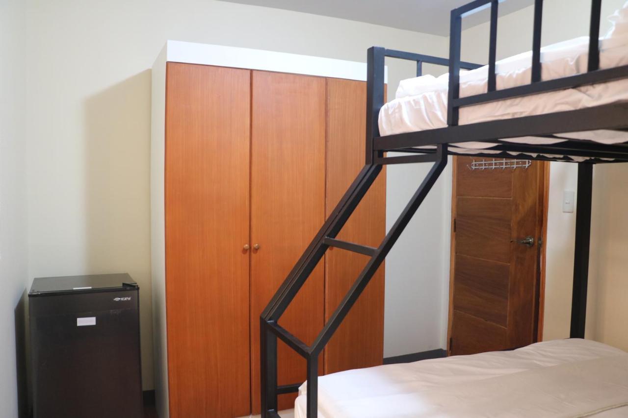Anicia Guesthouse Rooms Paranaque City Luaran gambar