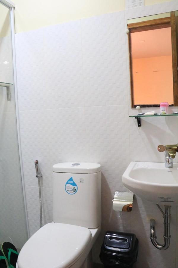 Anicia Guesthouse Rooms Paranaque City Luaran gambar