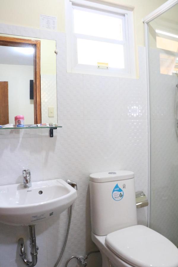Anicia Guesthouse Rooms Paranaque City Luaran gambar